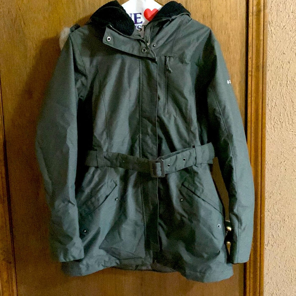NWOT, Columbia belted Omni-heat Winter Jacket